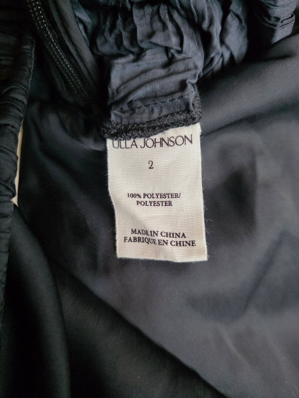 Ulla Johnson zwarte plooi plissé midi‑jurk mouwloos maat 34 xs tweedehands dames designer