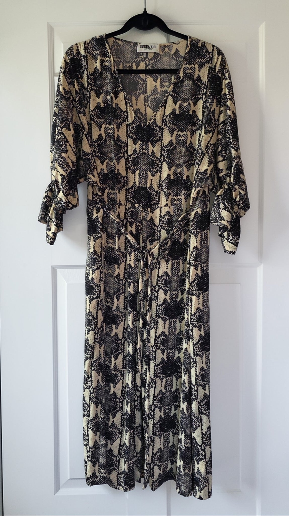 Essentiel Antwerp snake thunderthighs midi jurk crème zwart 38 M tweedehands dames designer