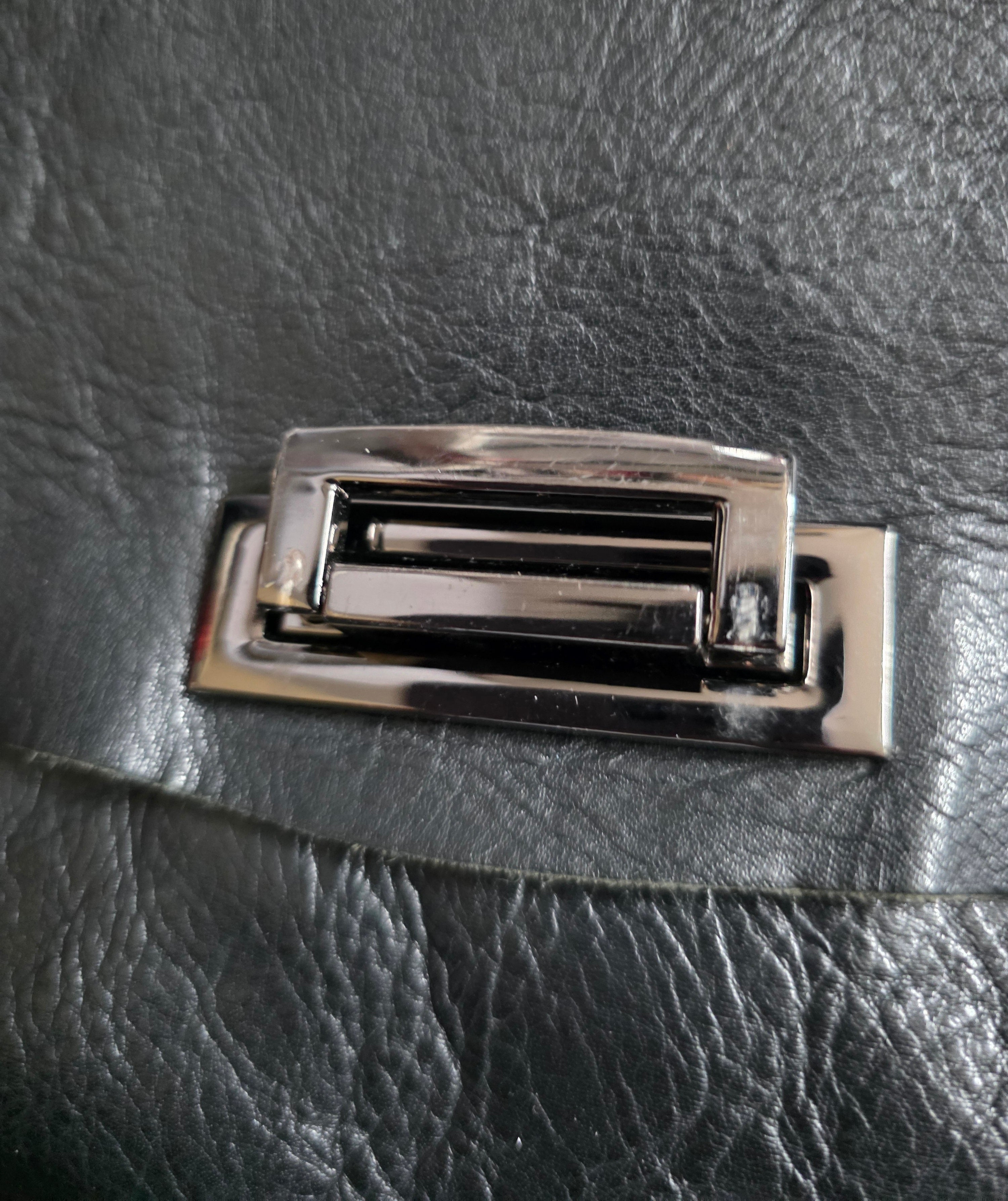 Alessia Santi leren schoudertas zwart pre-loved