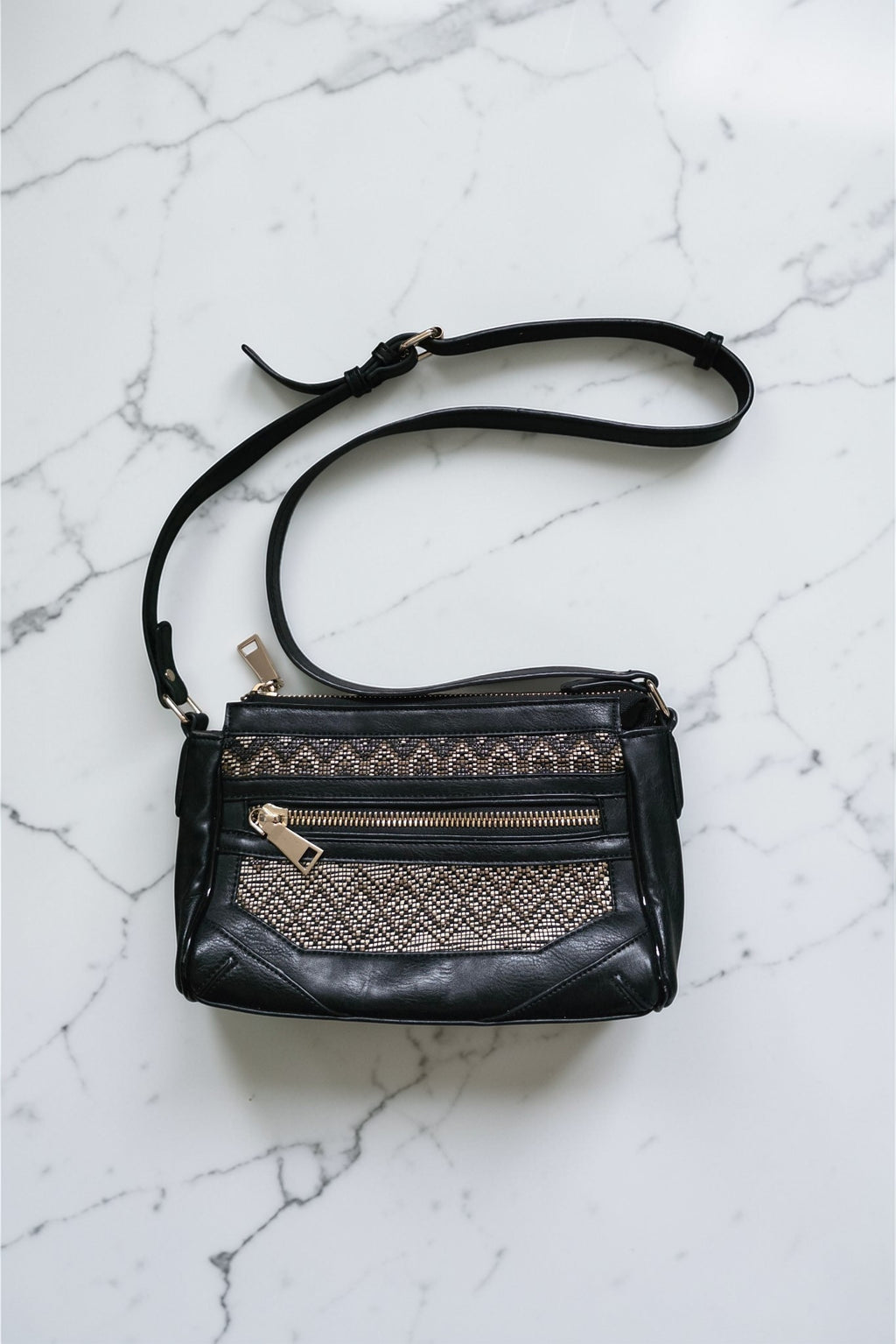 Essentiel Antwerp leren schoudertas zwart tweedehands dames designer