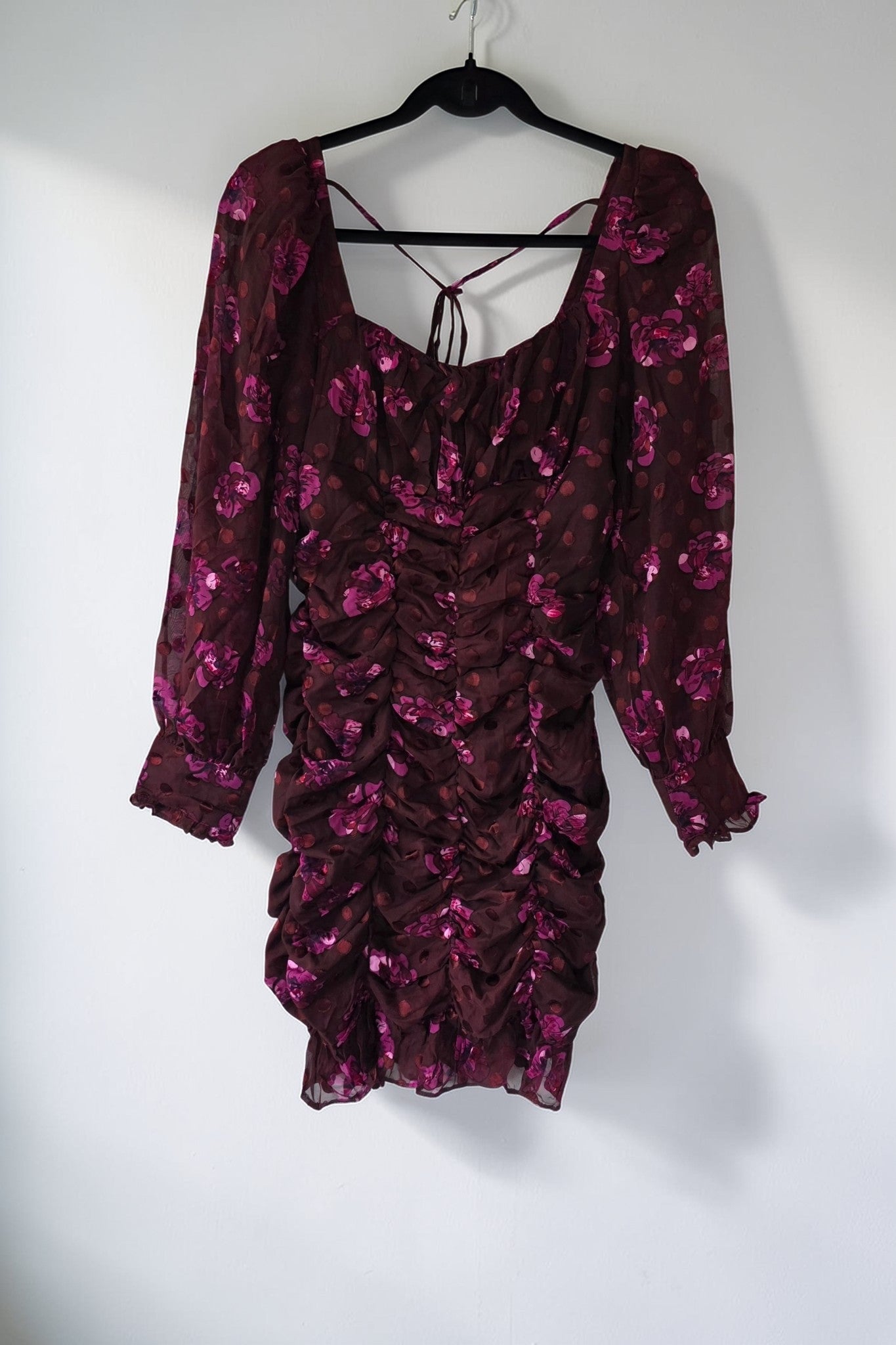 Astr the label kort floral glitter jurkje rood paars roze s 36 tweedehands dames designer