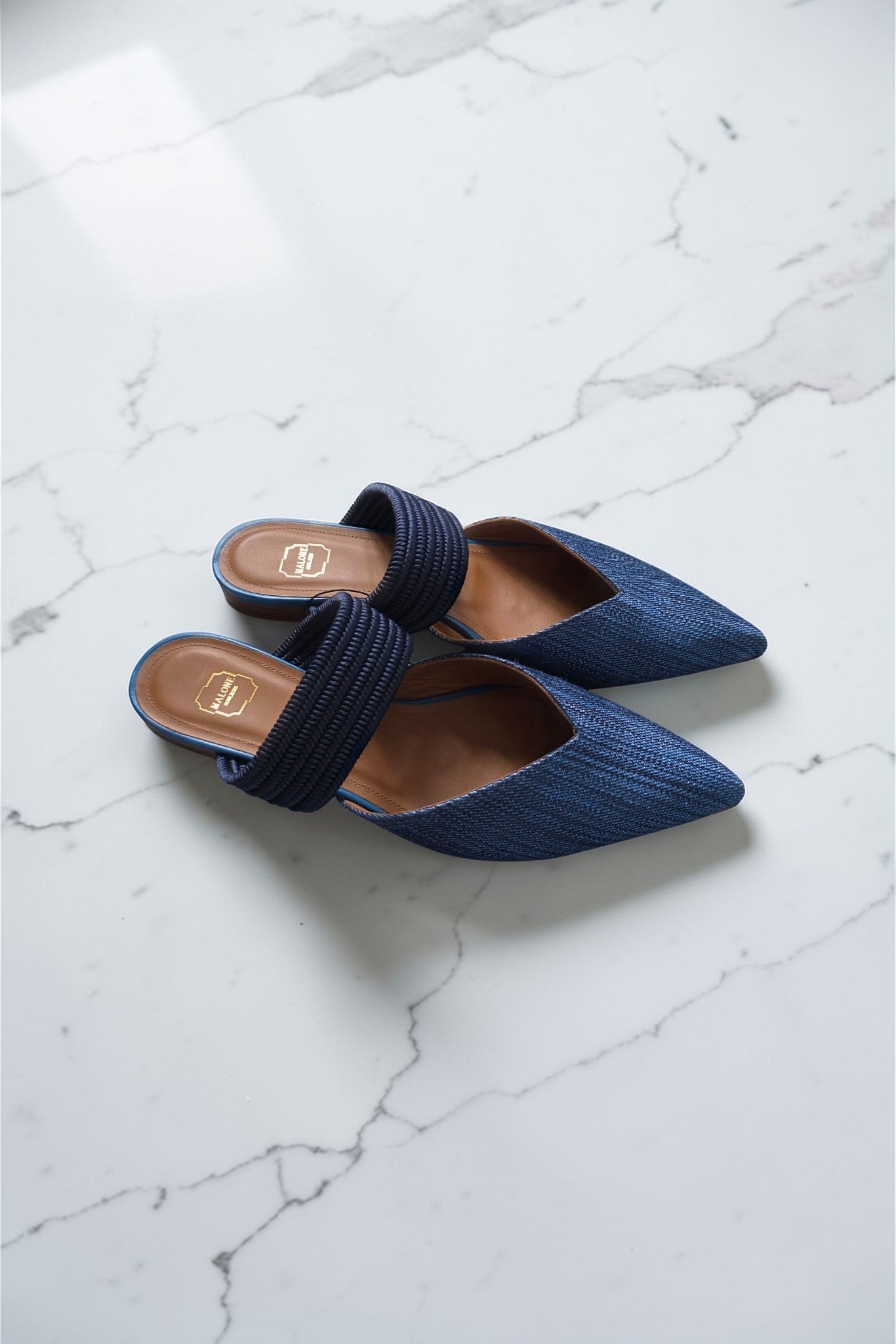 Malone Souliers denim instappers puntneus schoenen flats leer blauw 37 tweedehands dames designer