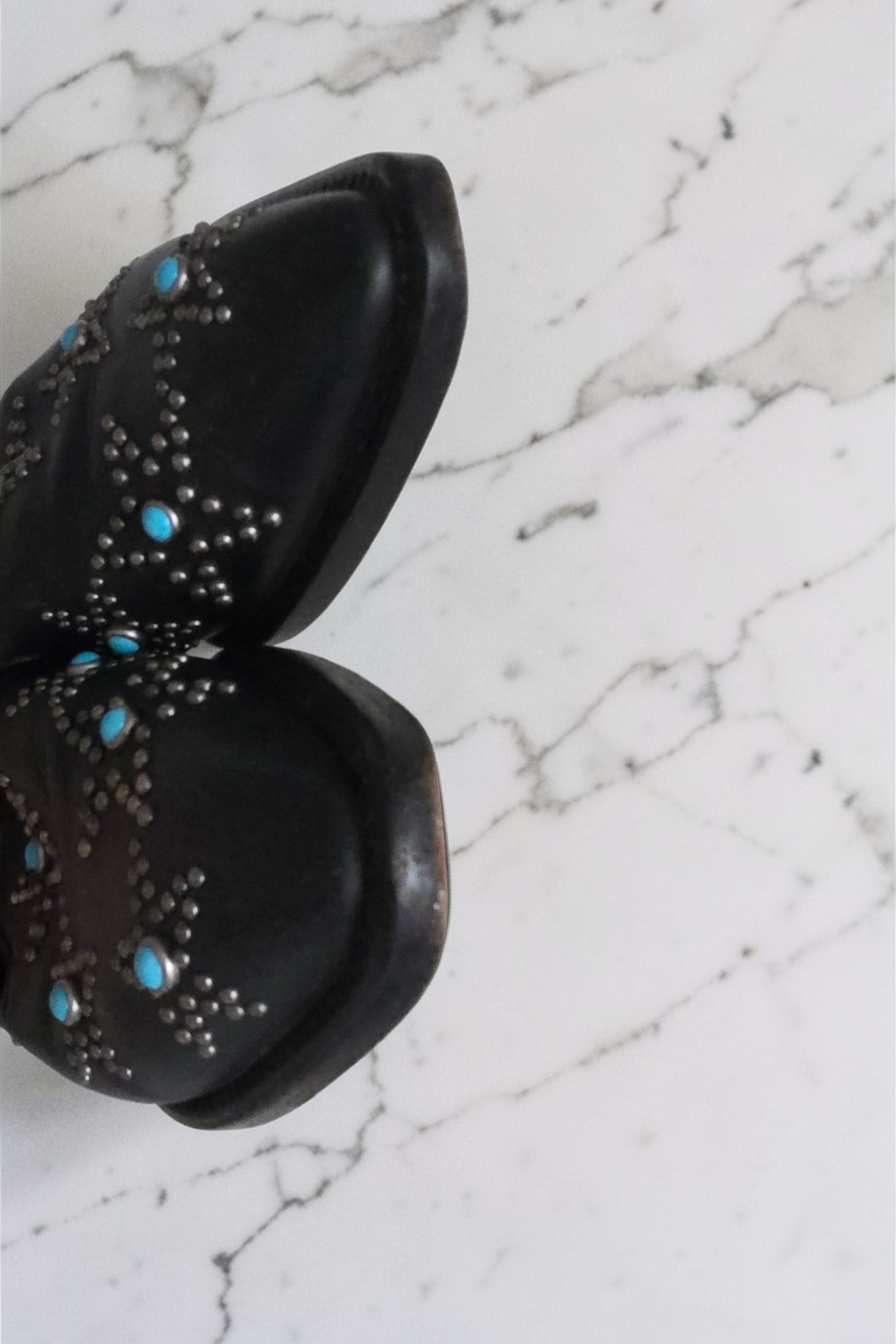 Valentino Garavani pointed beatle star studded leren instappers schoenen loafers zwart 37 tweedehands dames designer