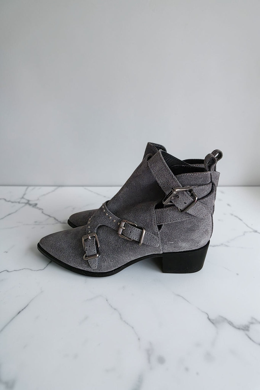 Barbara Bui Paris suede enkellaarzen kleine hak grijs 37 tweedehands dames designer