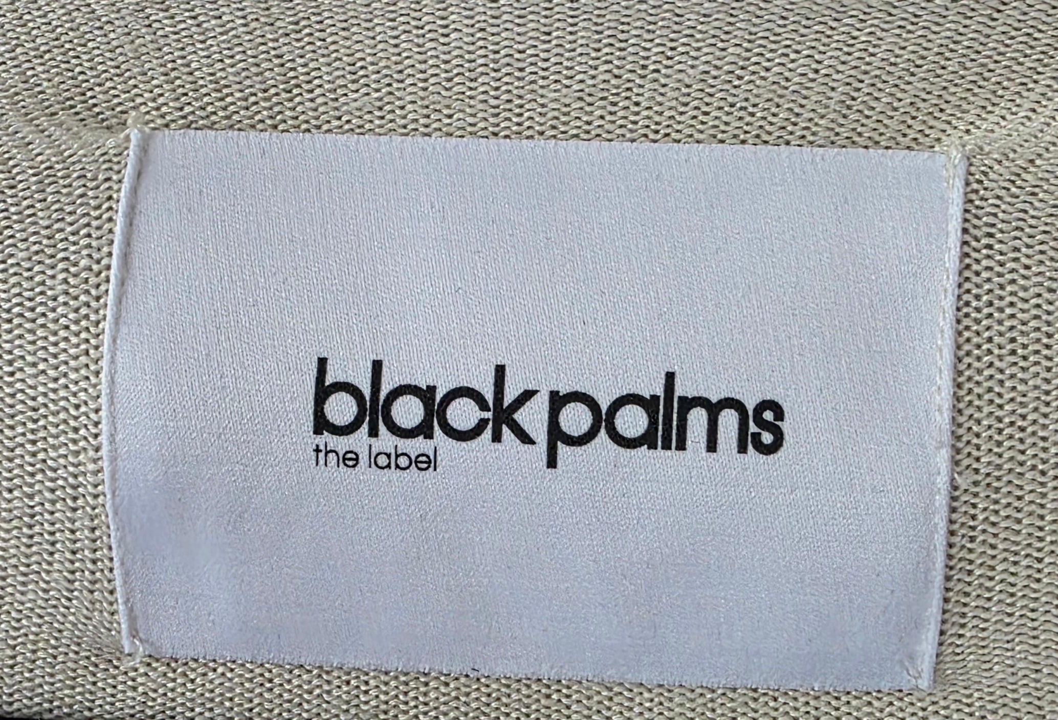 Black Palms oversized v-hals trui beige S/M pre-loved designer