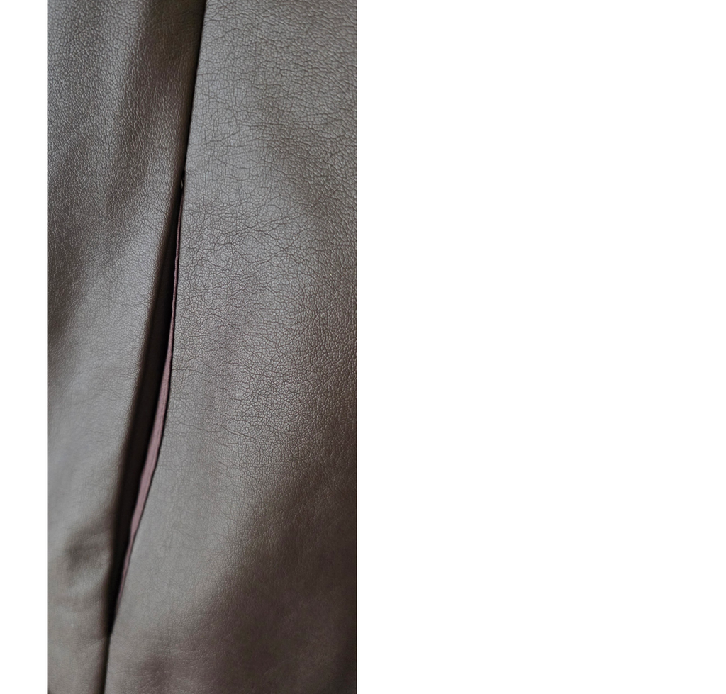 Source Unknown faux leather mouwloze midi jurk Adua bruin S tweedehands dames designer