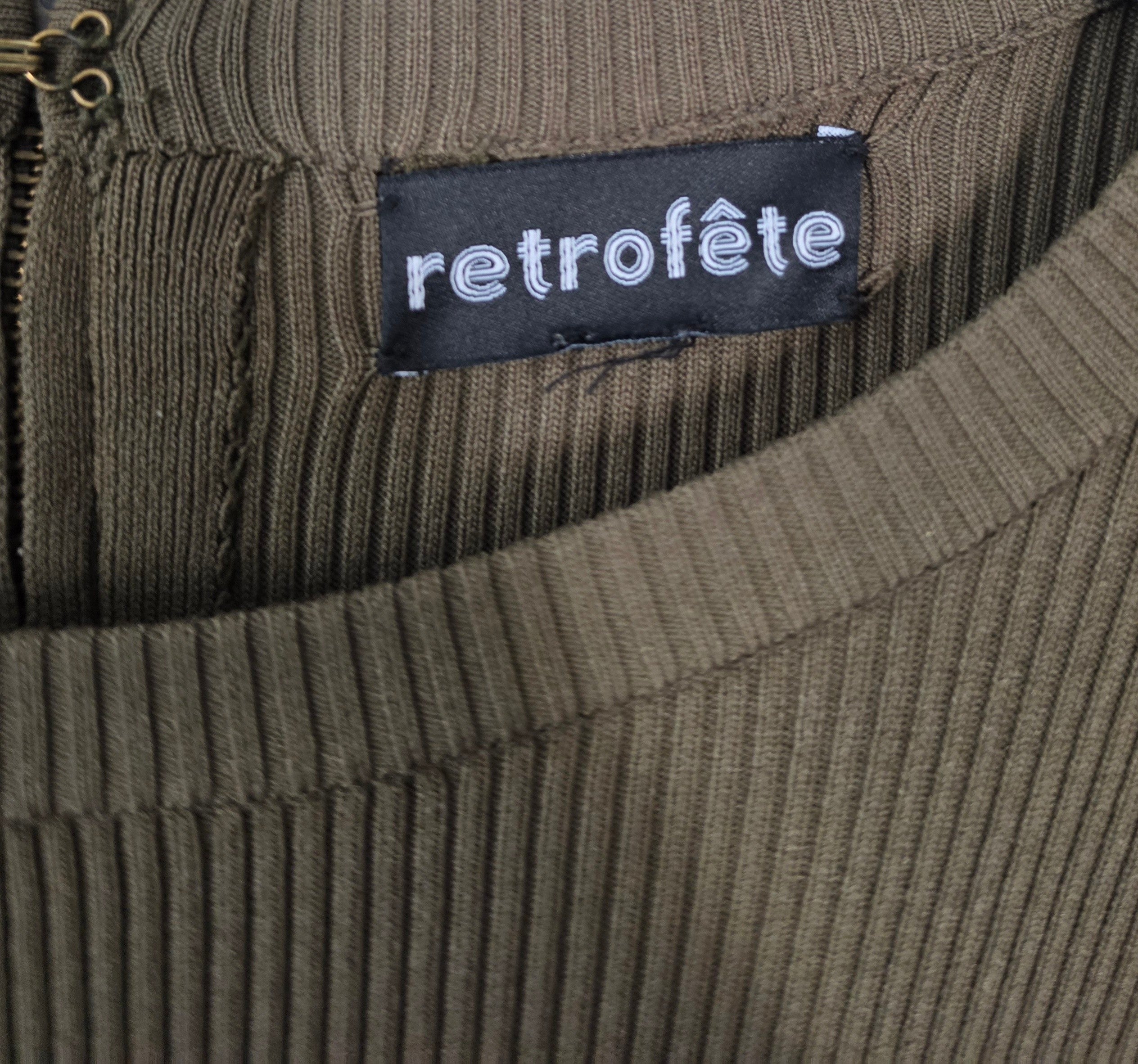 Retrofete bodycon mini jurk Sonja army green groen S 36 tweedehands designer dames
