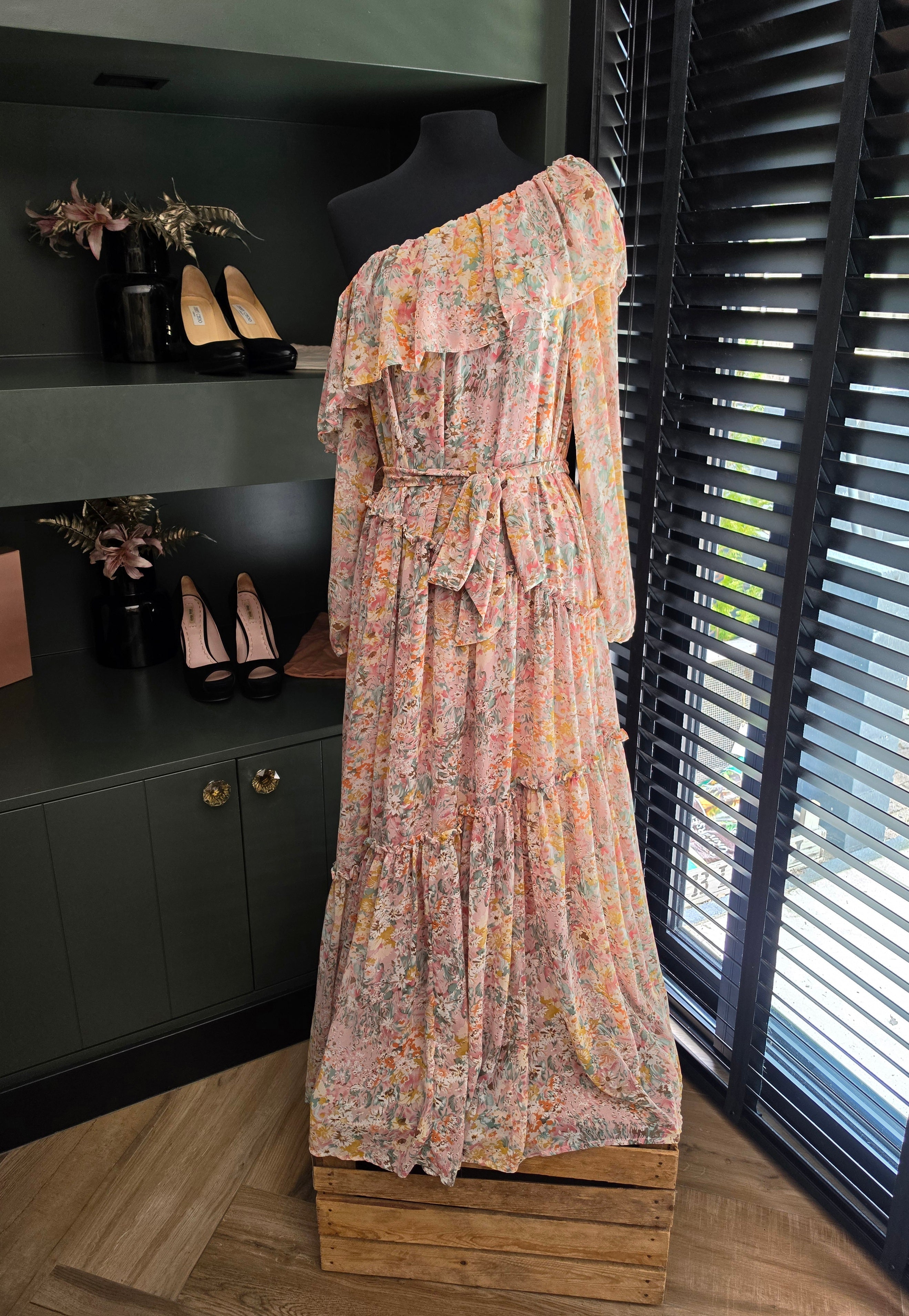 ASTR the label Kaylani ruffle maxi jurk roze M 38 tweedehands dames merk