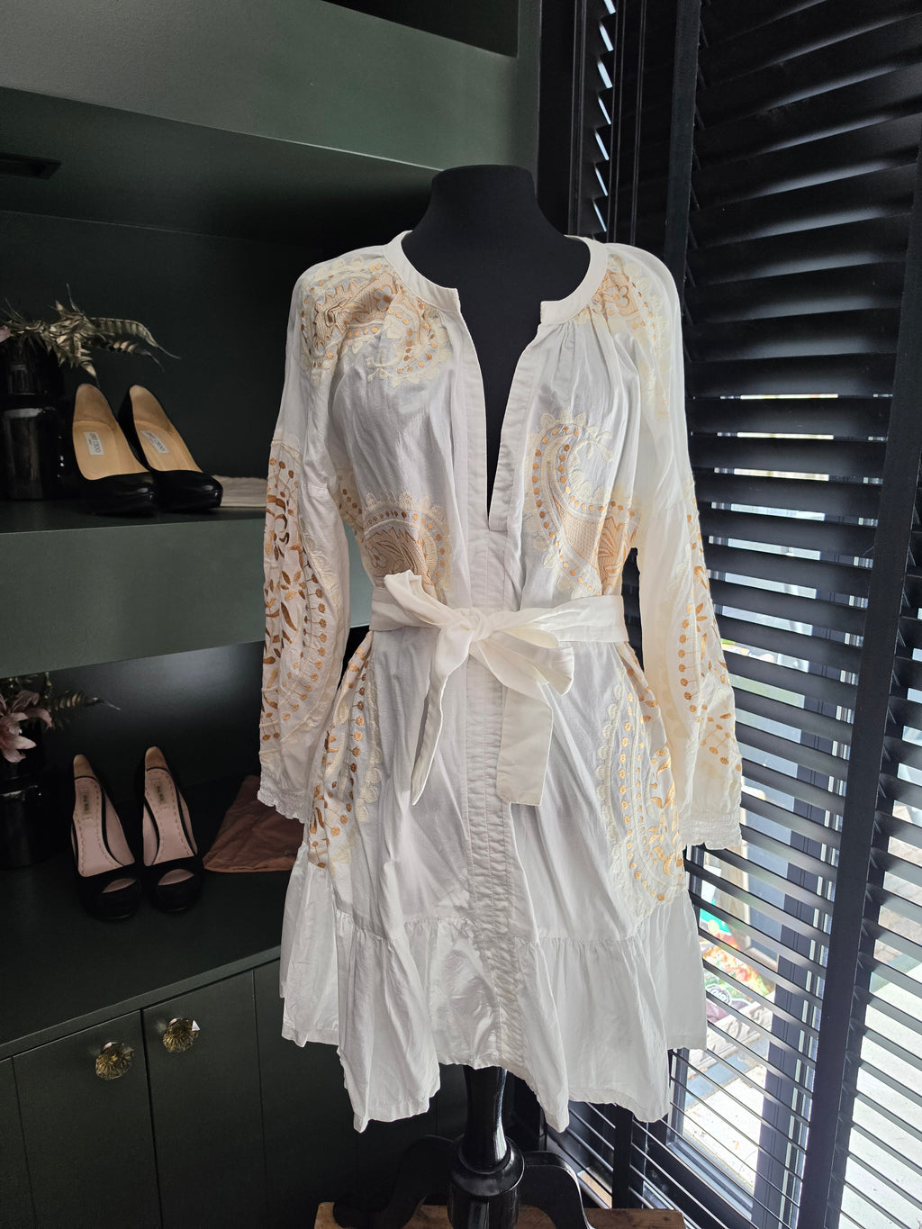 Greek Archaic Kori korte jurk wit goud S 36 katoen tweedehands dames designer resortwear