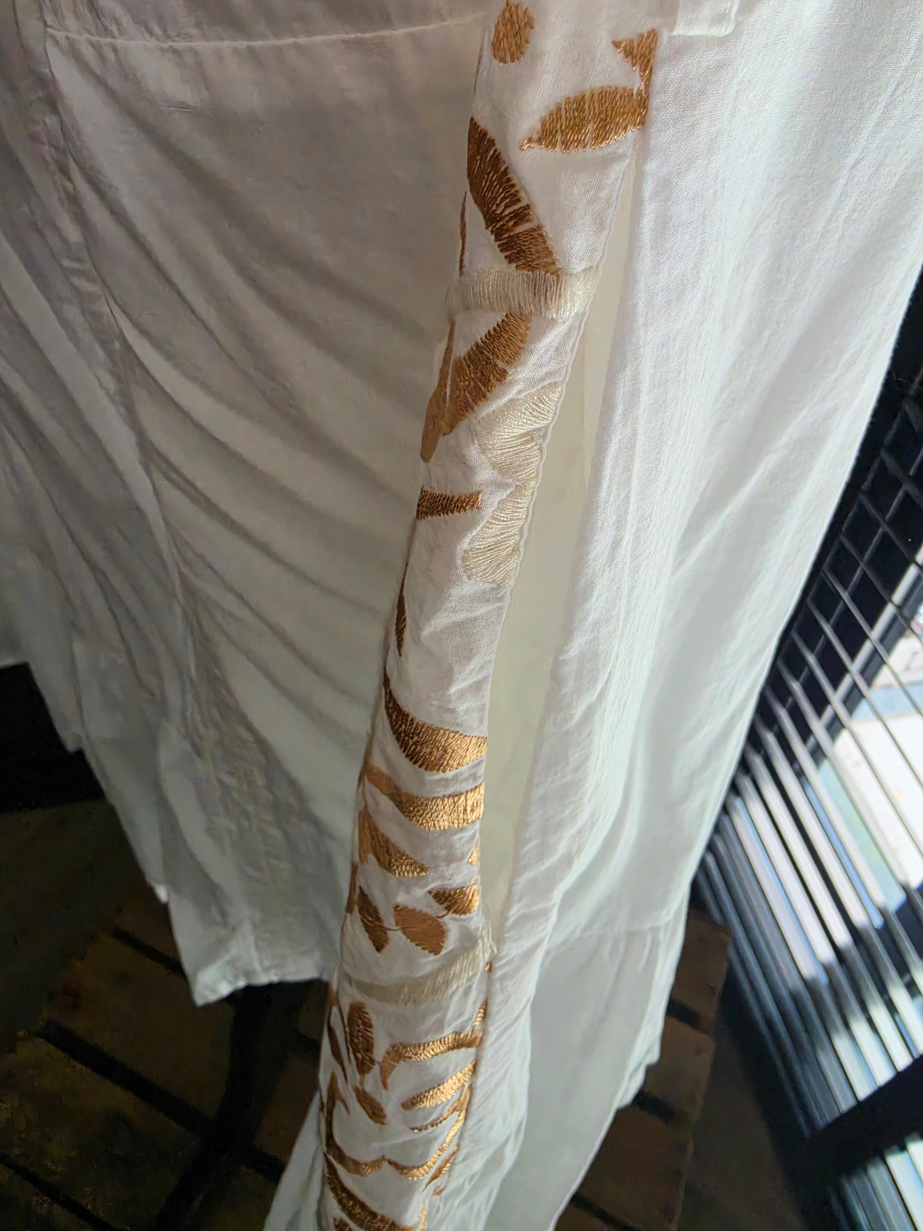 Greek Archaic Kori korte jurk wit goud S 36 katoen tweedehands dames designer resortwear