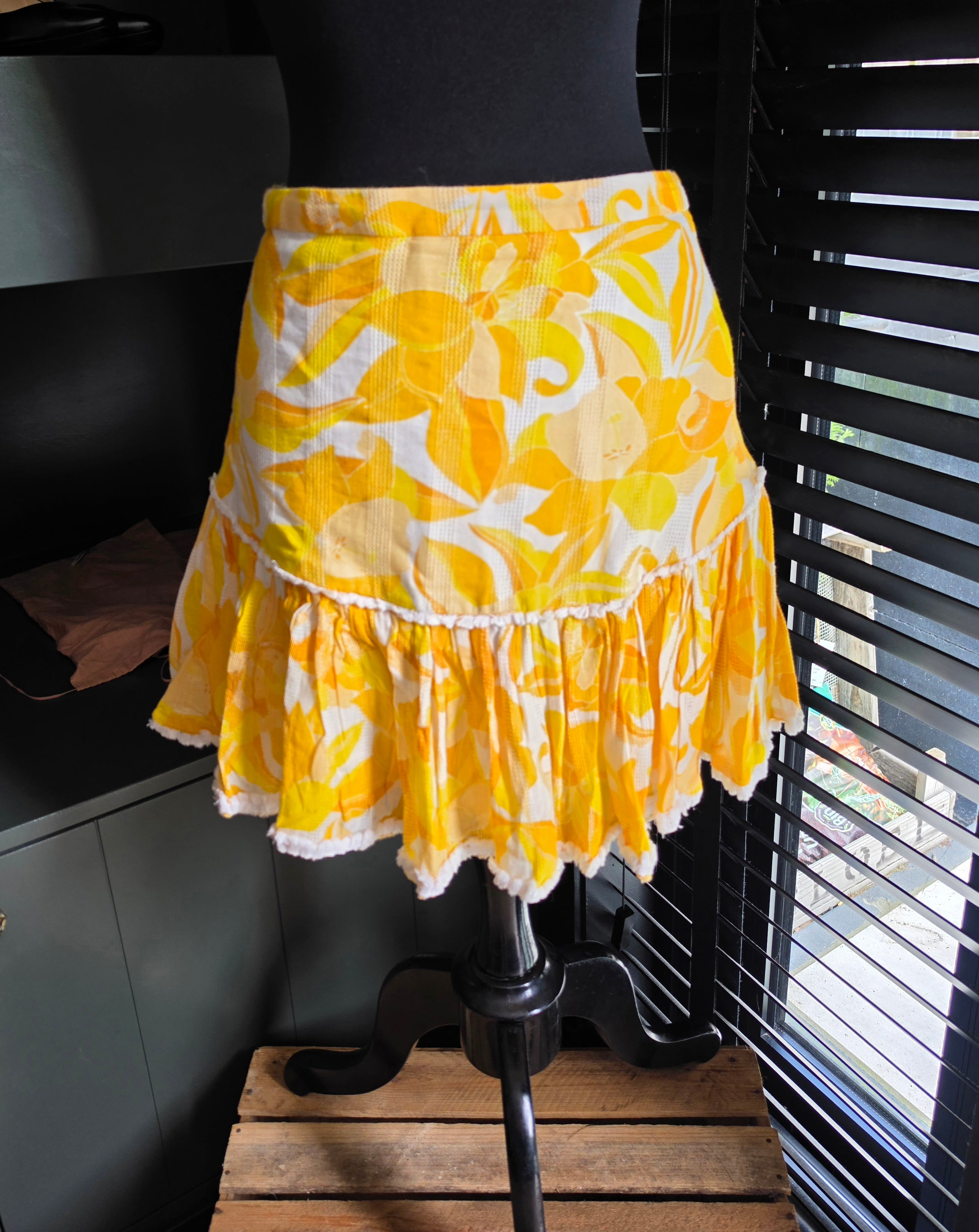Significant Other resortwear floral korte rok katoen wit geel resortwear S 36 tweedehands dames designer