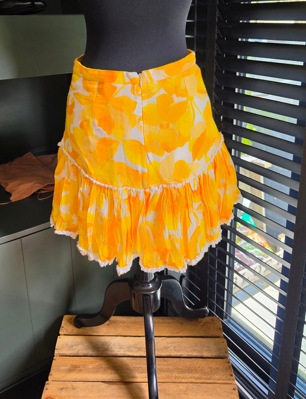 Significant Other resortwear floral korte rok katoen wit geel resortwear S 36 tweedehands dames designer