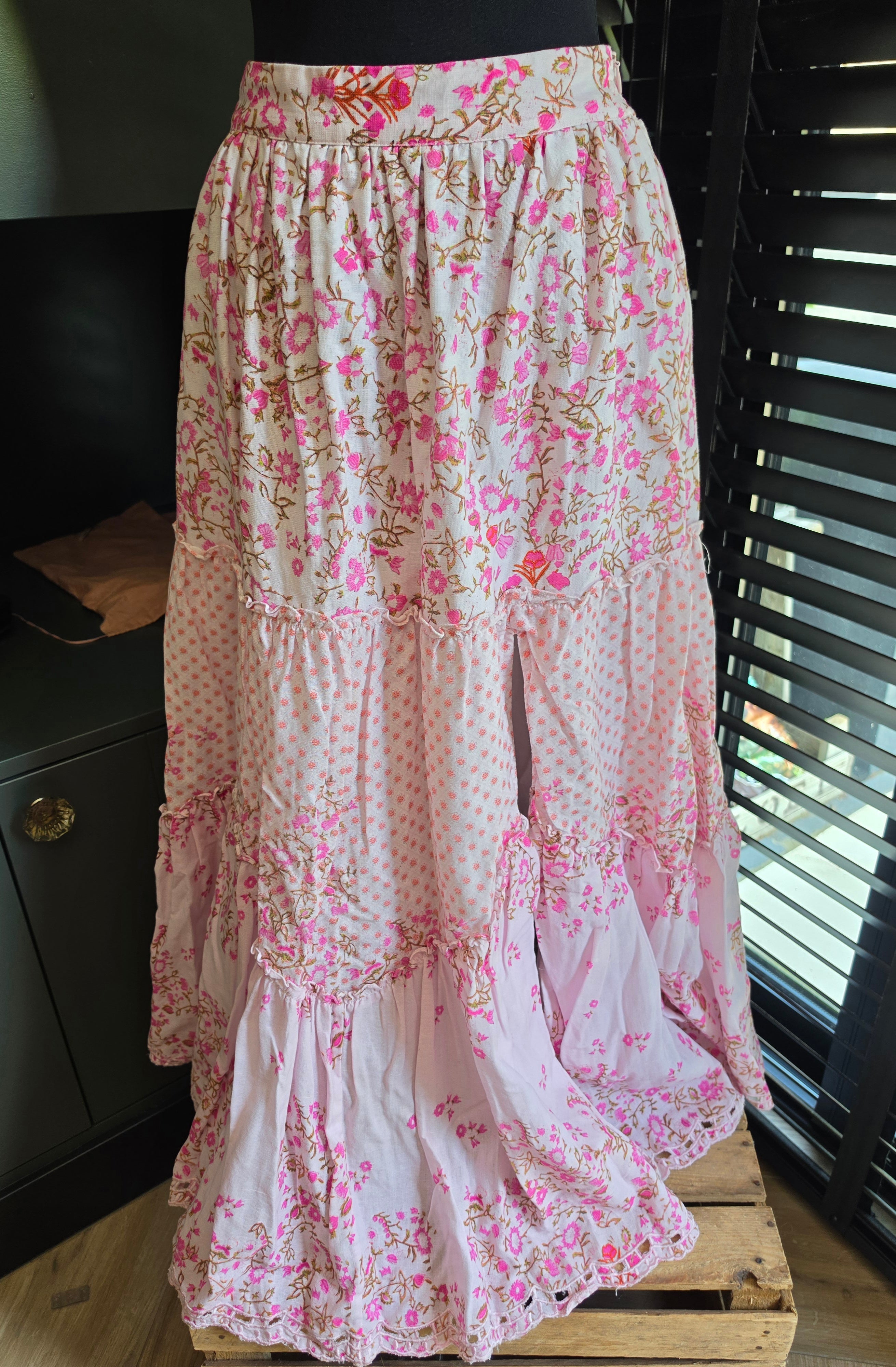Hemant & Nandita floral ibiza boho midi rok resortwear roze M 38 tweedehands dames designer