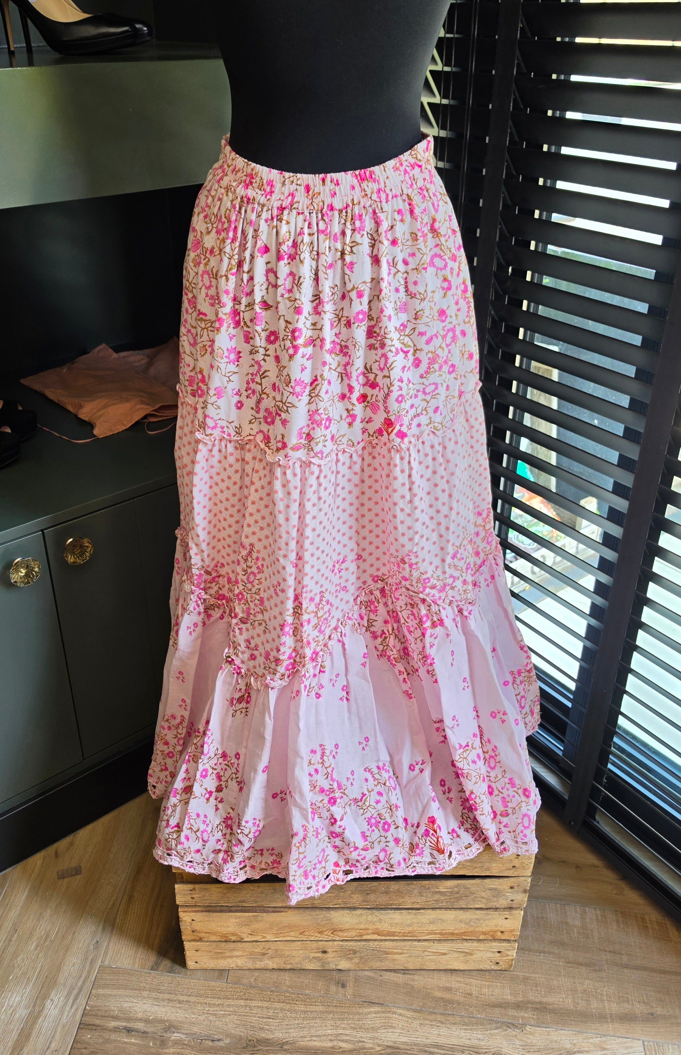 Hemant & Nandita floral ibiza boho midi rok resortwear roze M 38 tweedehands dames designer