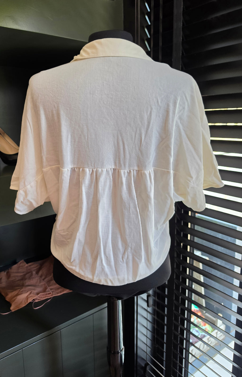 Massimo Dutti creme witte knoop top 38 M tweedehands dames