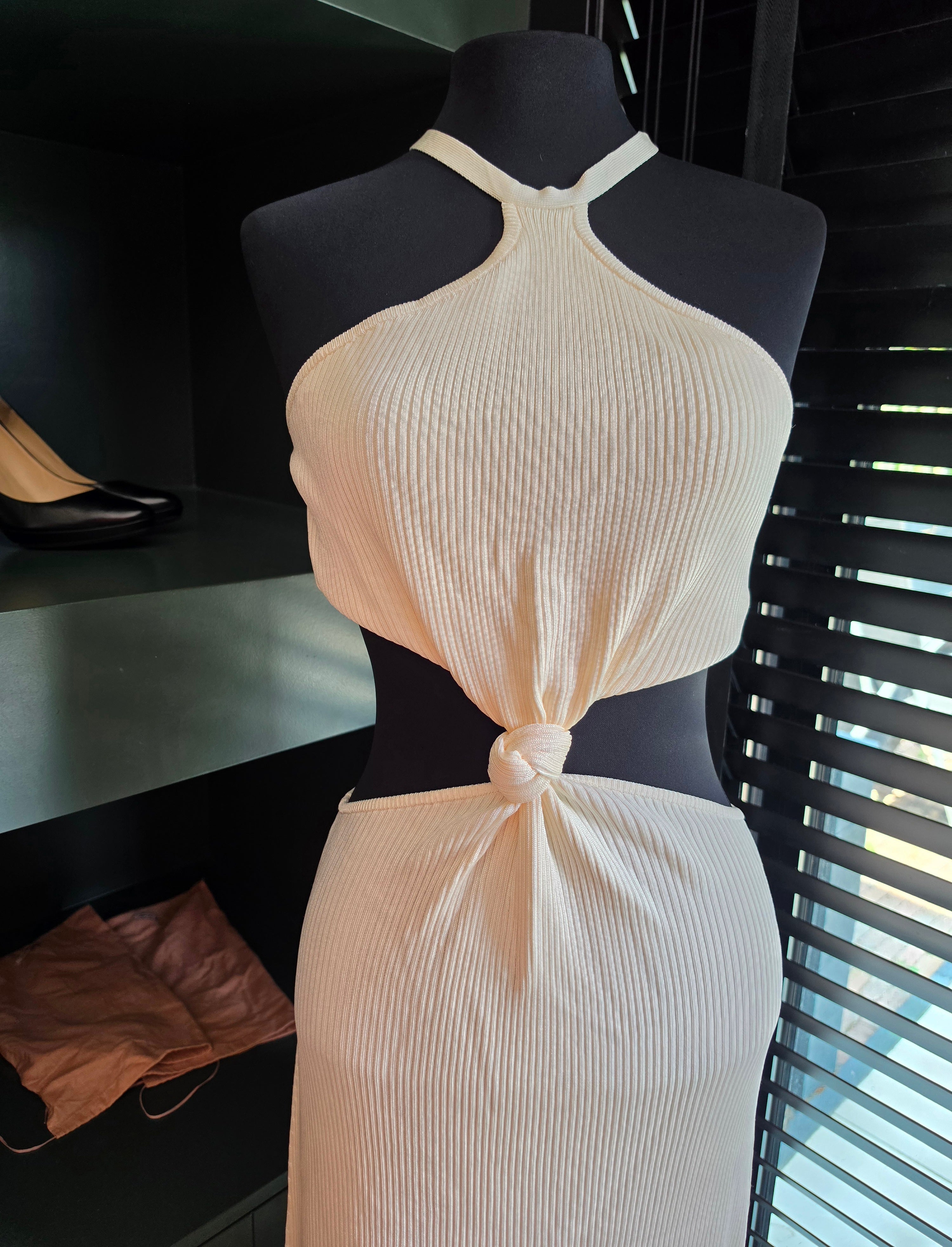 Cult Gaia Cameron knit midi dress off-white cut out L 40 nieuw tweedehands dames designer