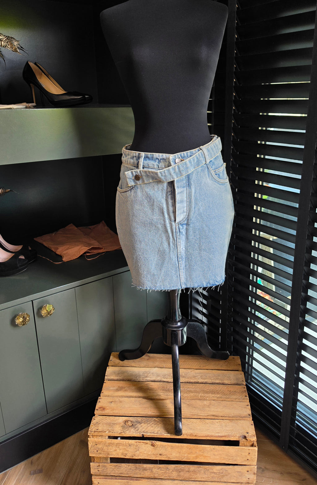 Moost & the muse washed denim korte spijkerrok maat M tweedehands dames
