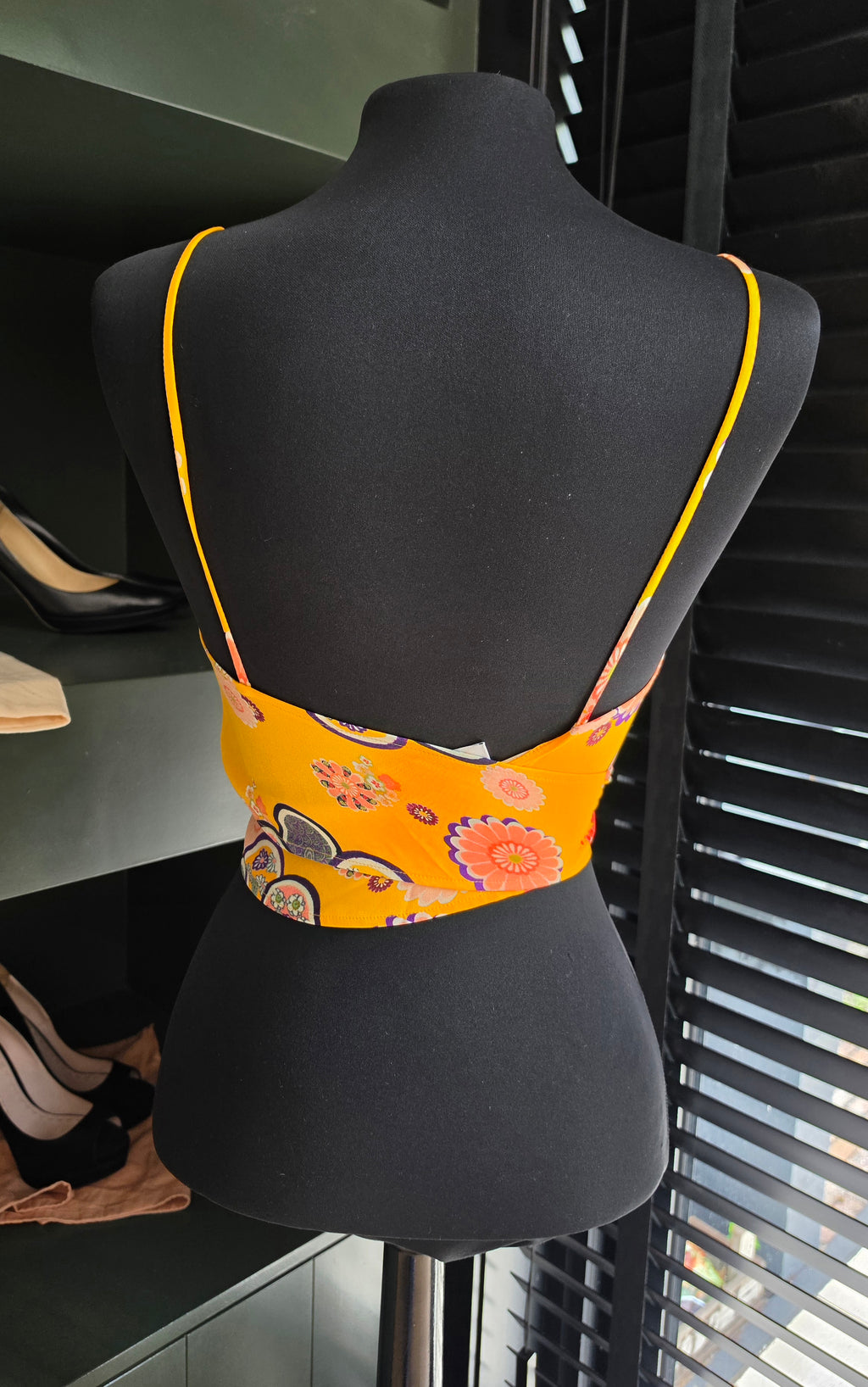 Racil cropped wikkel top zijde S 36 tweedehands designer dames