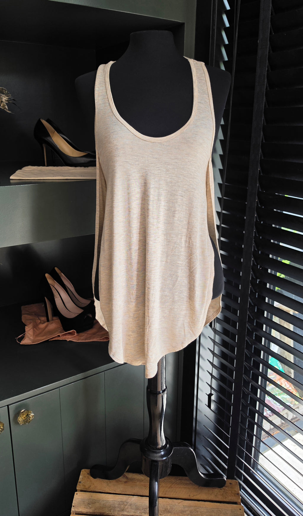 Joah Brown oversized racerback tank top beige s/m tweedehands dames