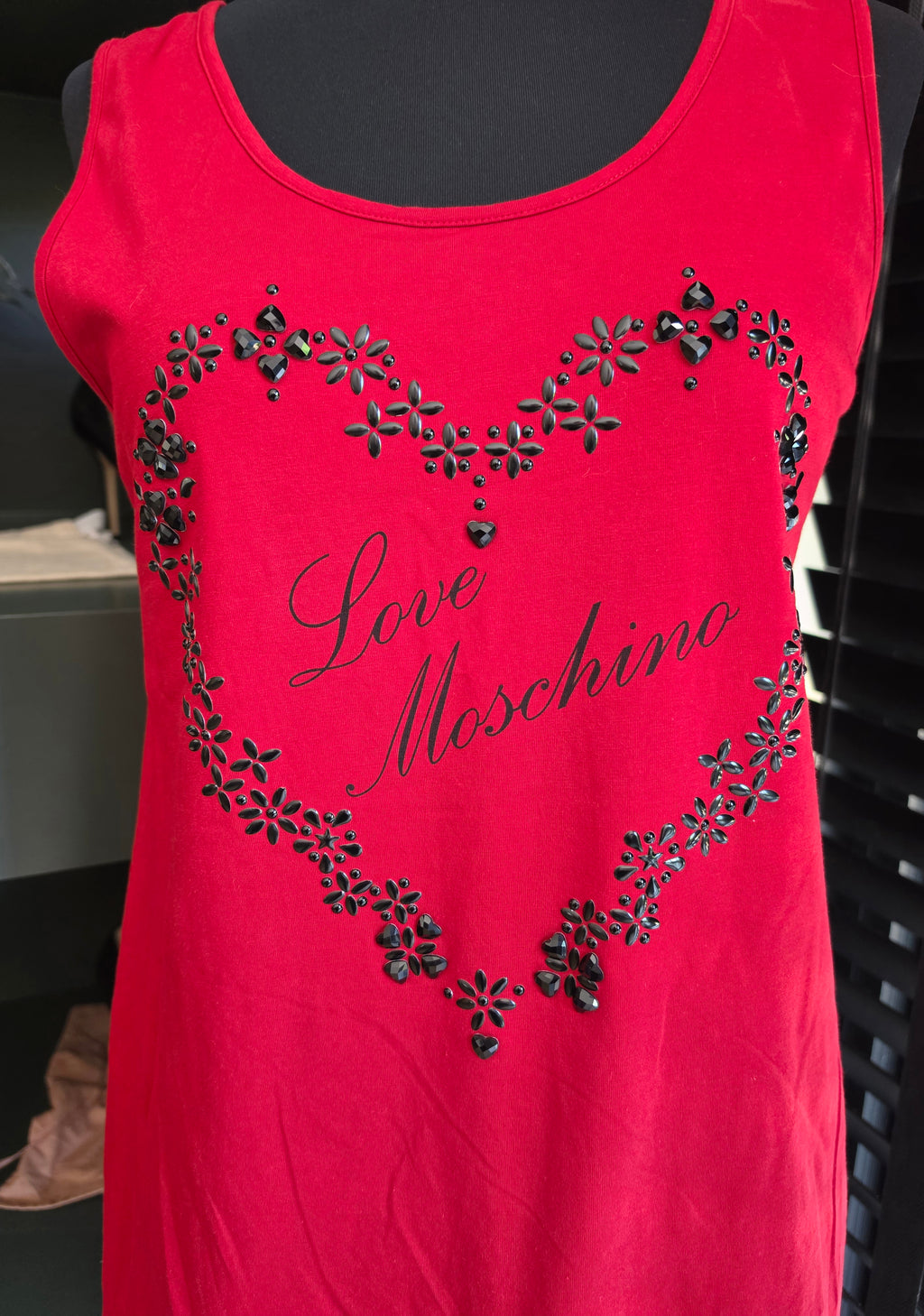 Love Moschino mouwloze rode top 38 M it44 tweedehands designer dames