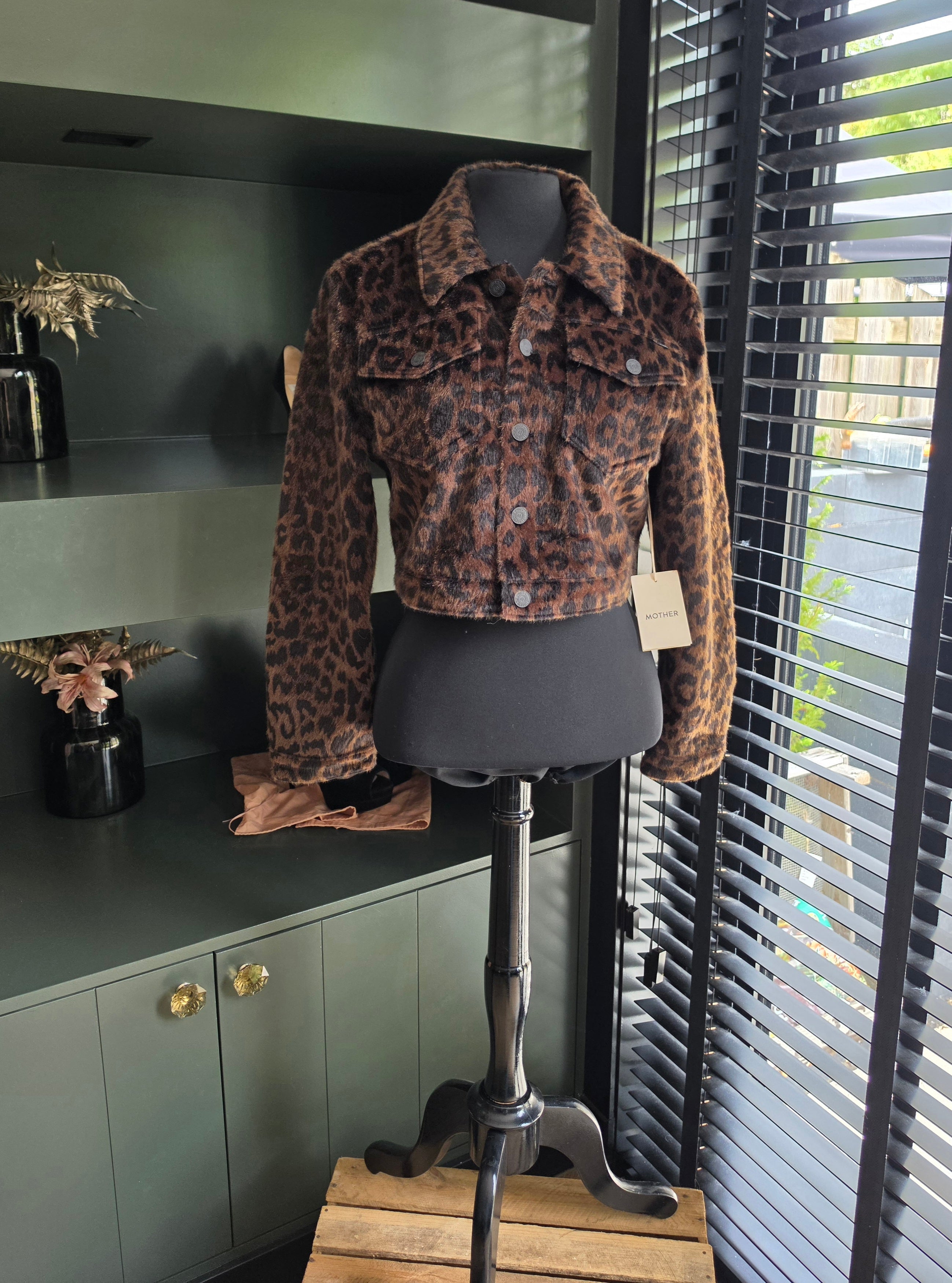 Mother cropped faux fur jasje M tweedehands dames designer