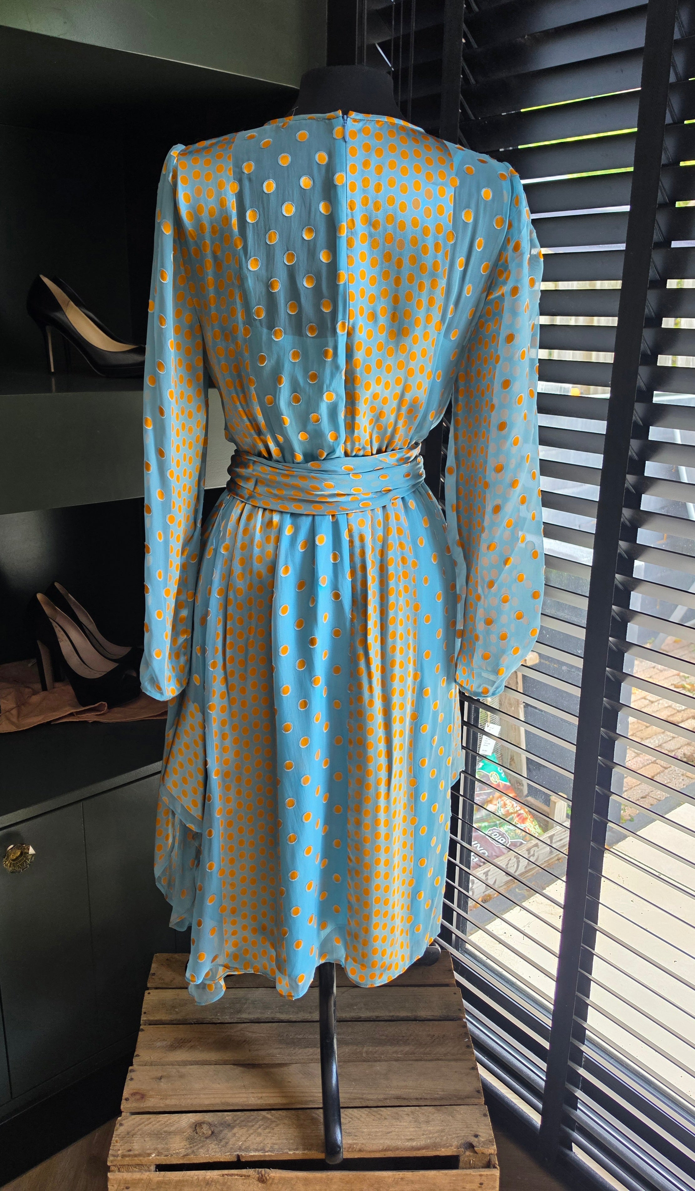 Diane von Furstenberg zijde midi jurk blauw oranje S tweedehands designer dames
