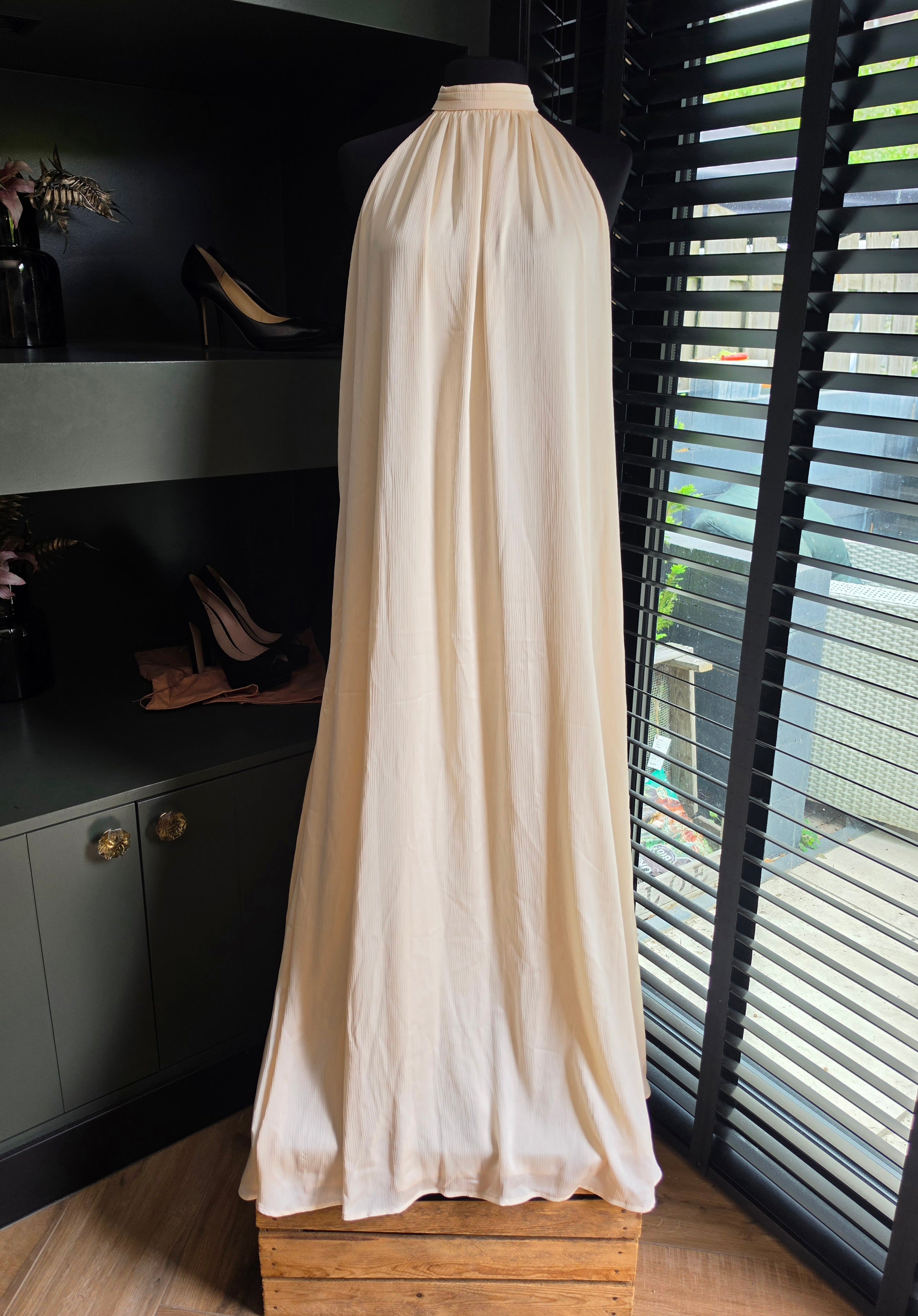 Oscar the collection halter maxi jurk ecru 40 tweedehands designer dames